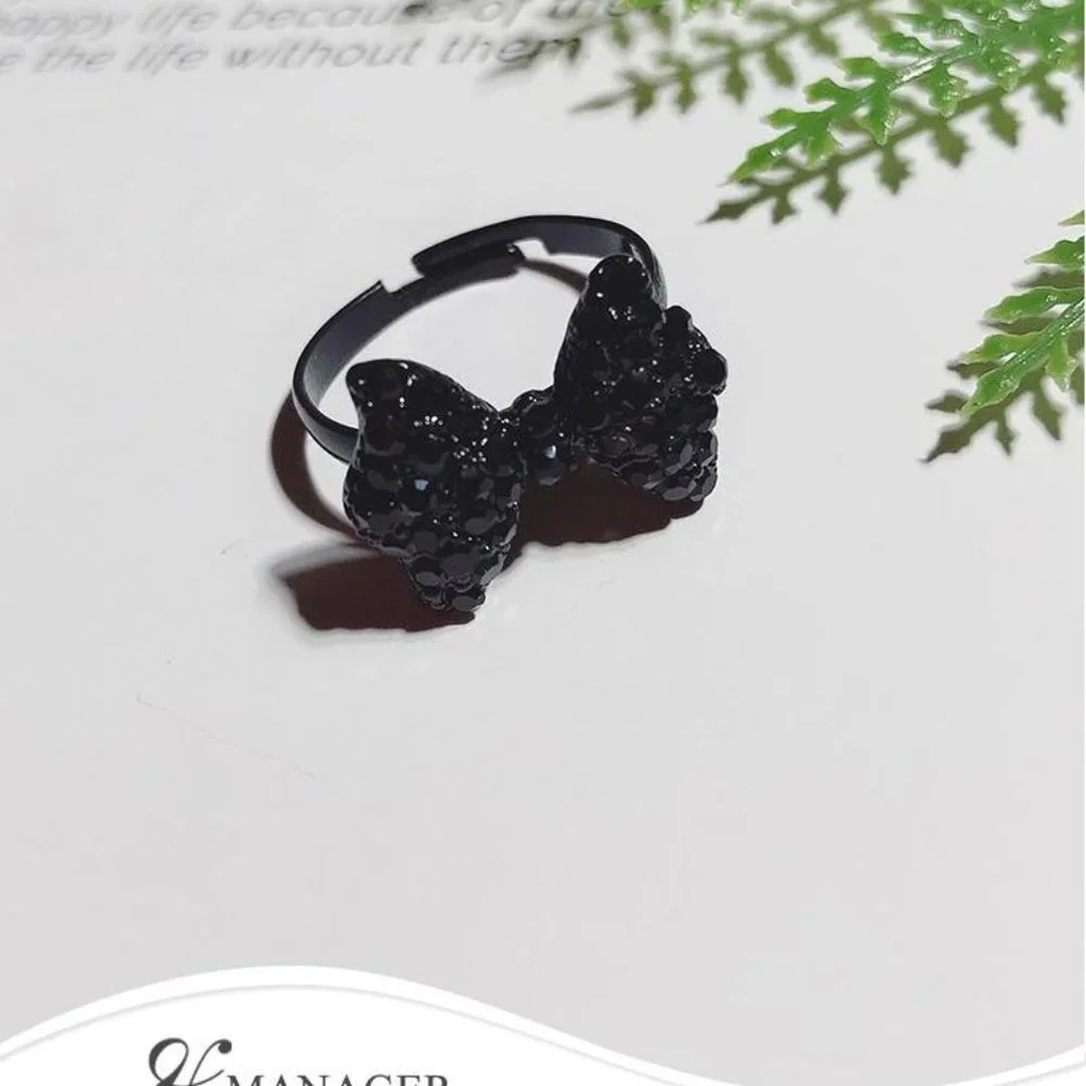 NWOT Black crystal rhinestone bow ring - Picture 5 of 8